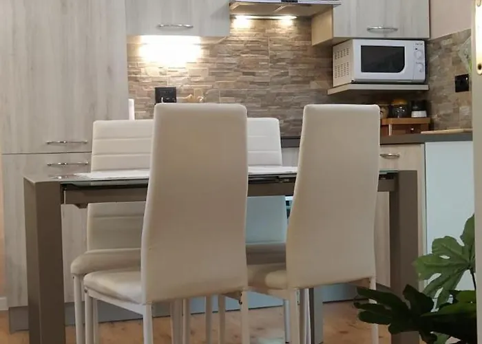 度假居 Ribero's - Center - Quite Zone 圣雷默